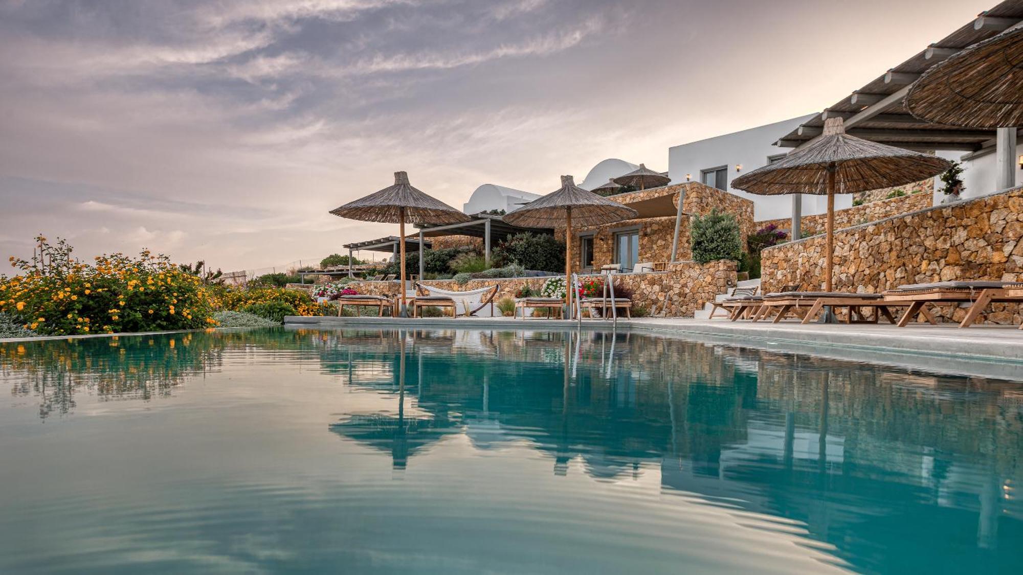 Ypseli Anafi'S Hive Hotel Exterior photo